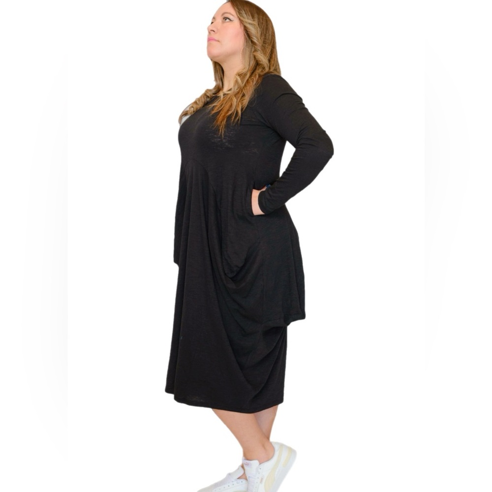 NWT Long Sleeve Midi Draped Dress with Pockets and Thumb-hole size S/M